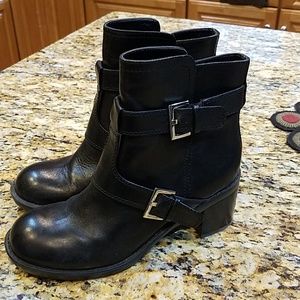 Black size 8.5 Leather 9 West Boots